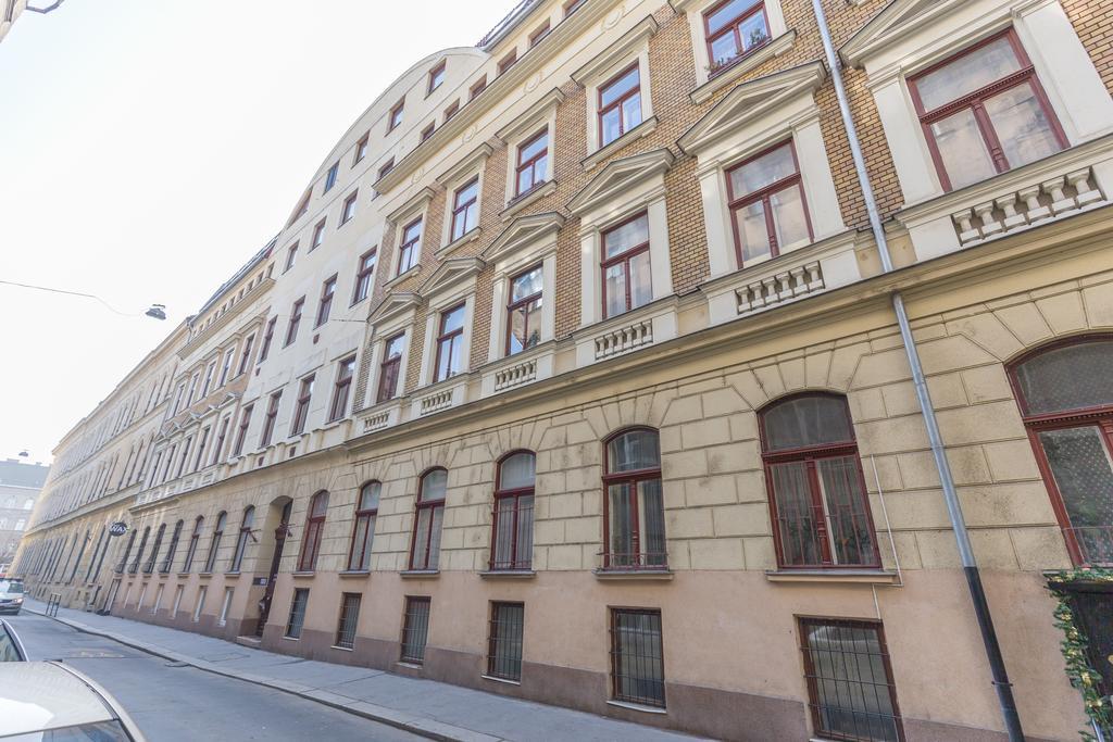 Real Apartments Hegedű Budapest Kültér fotó