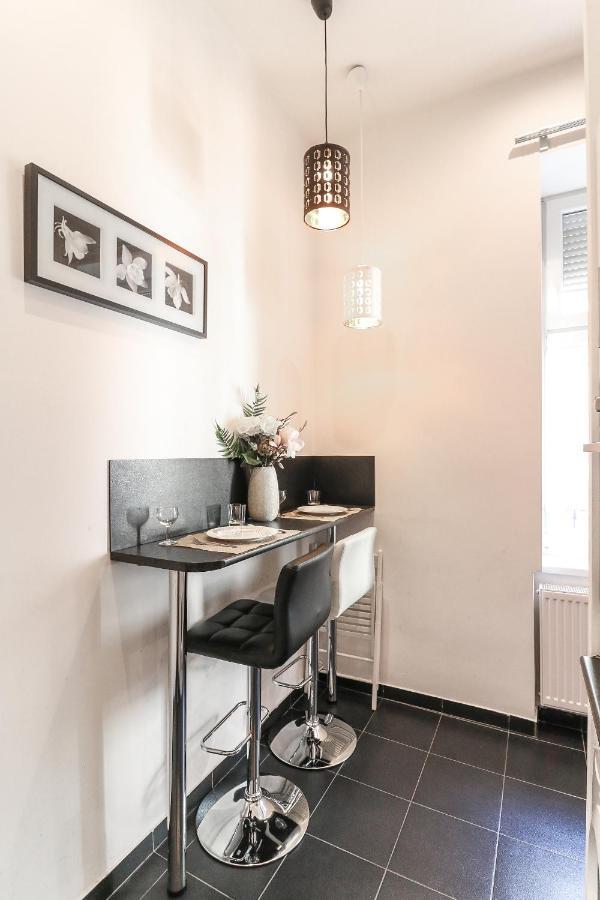 Real Apartments Hegedű Budapest Kültér fotó